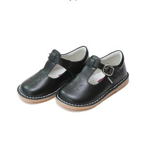 L’Amour Classic Leather Mary Jane T-Strap Shoes